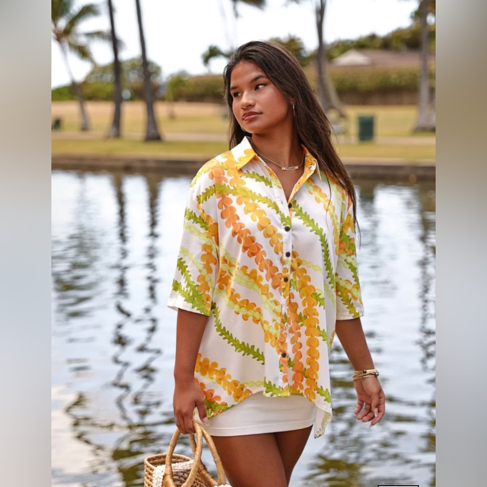 NWT Lex Breezy Kaia Button Down Blouse - Size S
